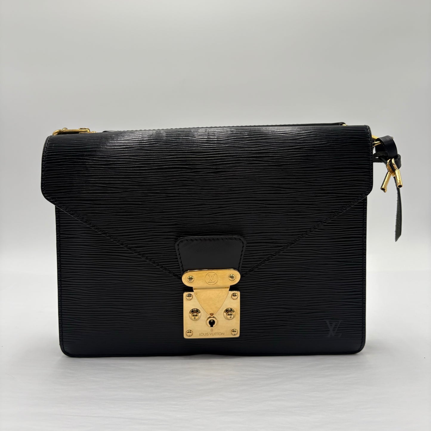 1992 Louis Vuitton Epi Sac Biface
