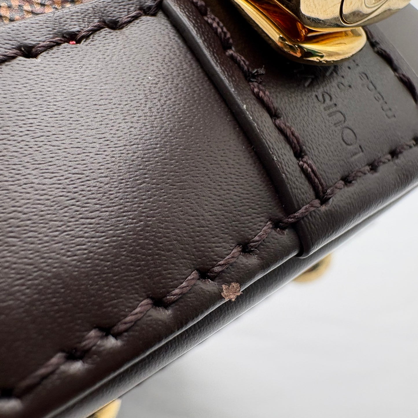 Chipped Louis Vuitton Alma BB Damier Ebene