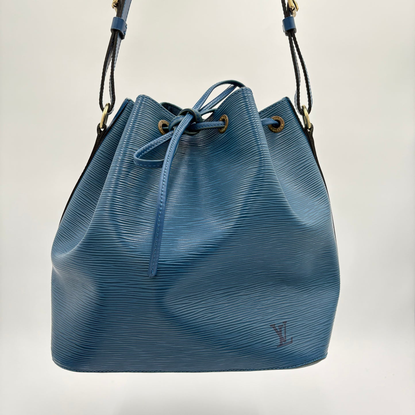 1999 Louis Vuitton Petite Noe