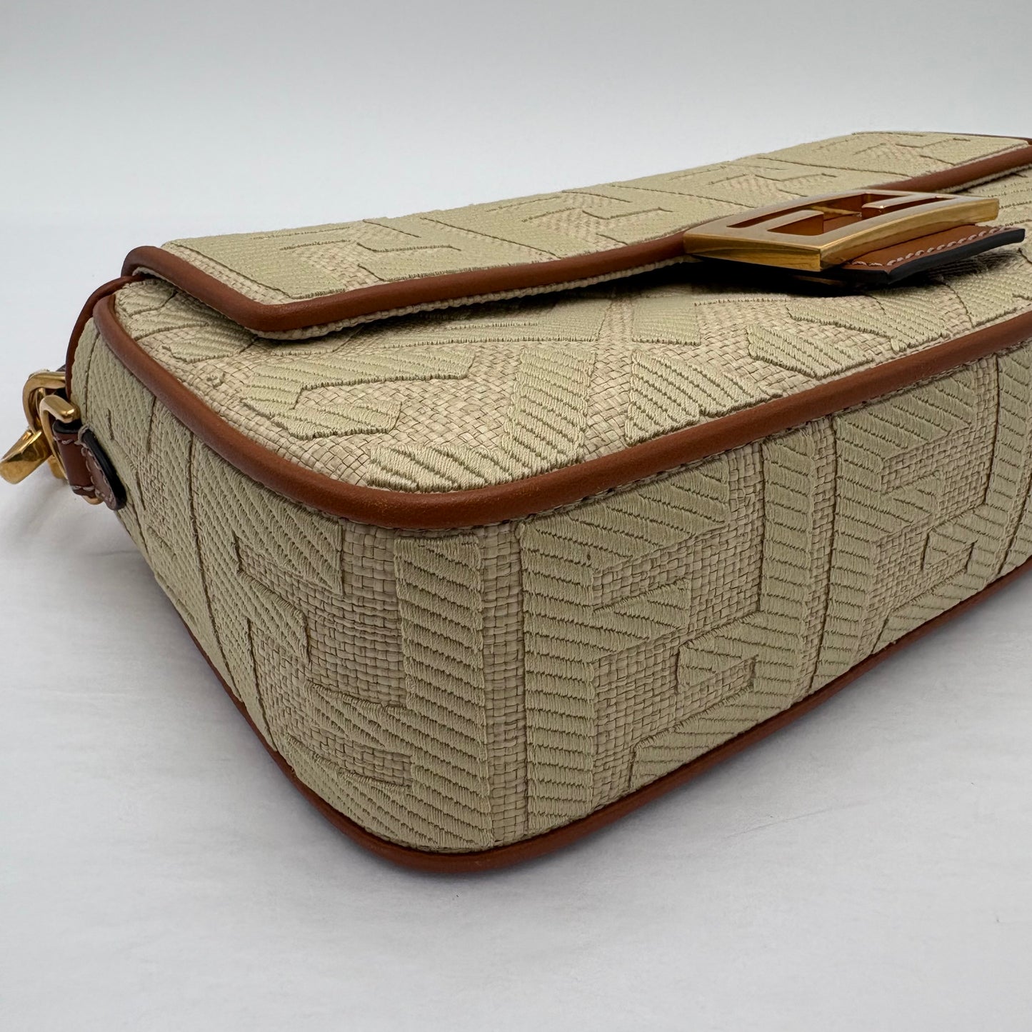 Fendi Raffia King Lucido Baguette