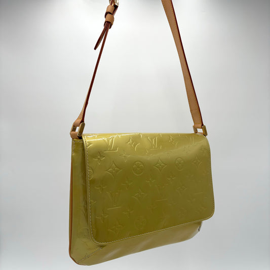 Near MINT 2001 Louis Vuitton Thompson Street Shoulder Bag