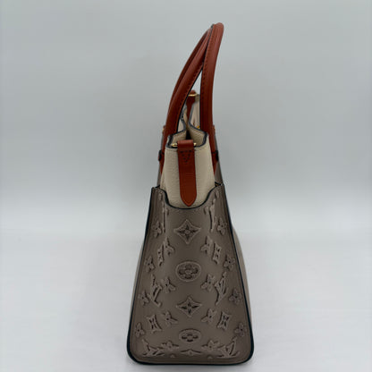 Chipped On My Side MM Tote