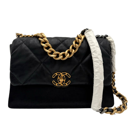 20 Chanel 19 Lambskin Flap Bag-Black/Gold