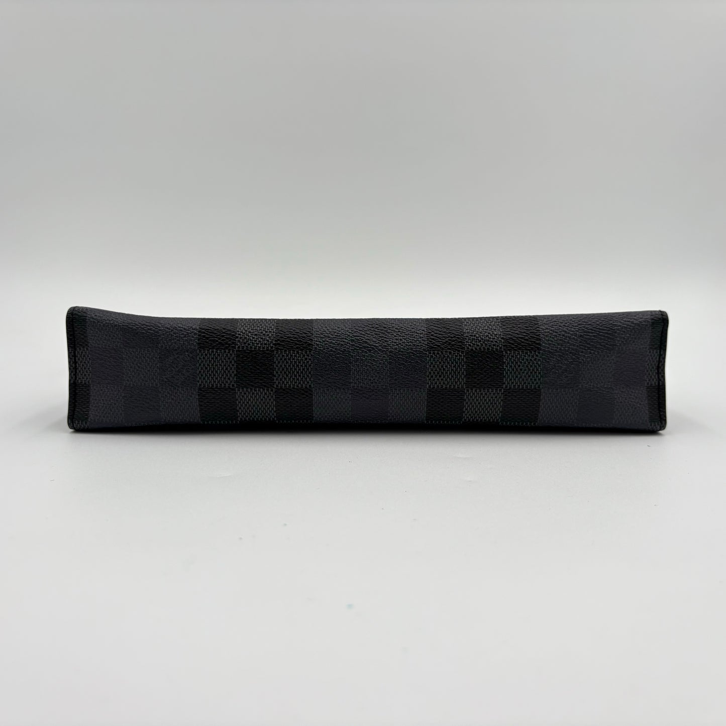 Chipped Louis Vuitton 3D Pochette Voyage Clutch Bag