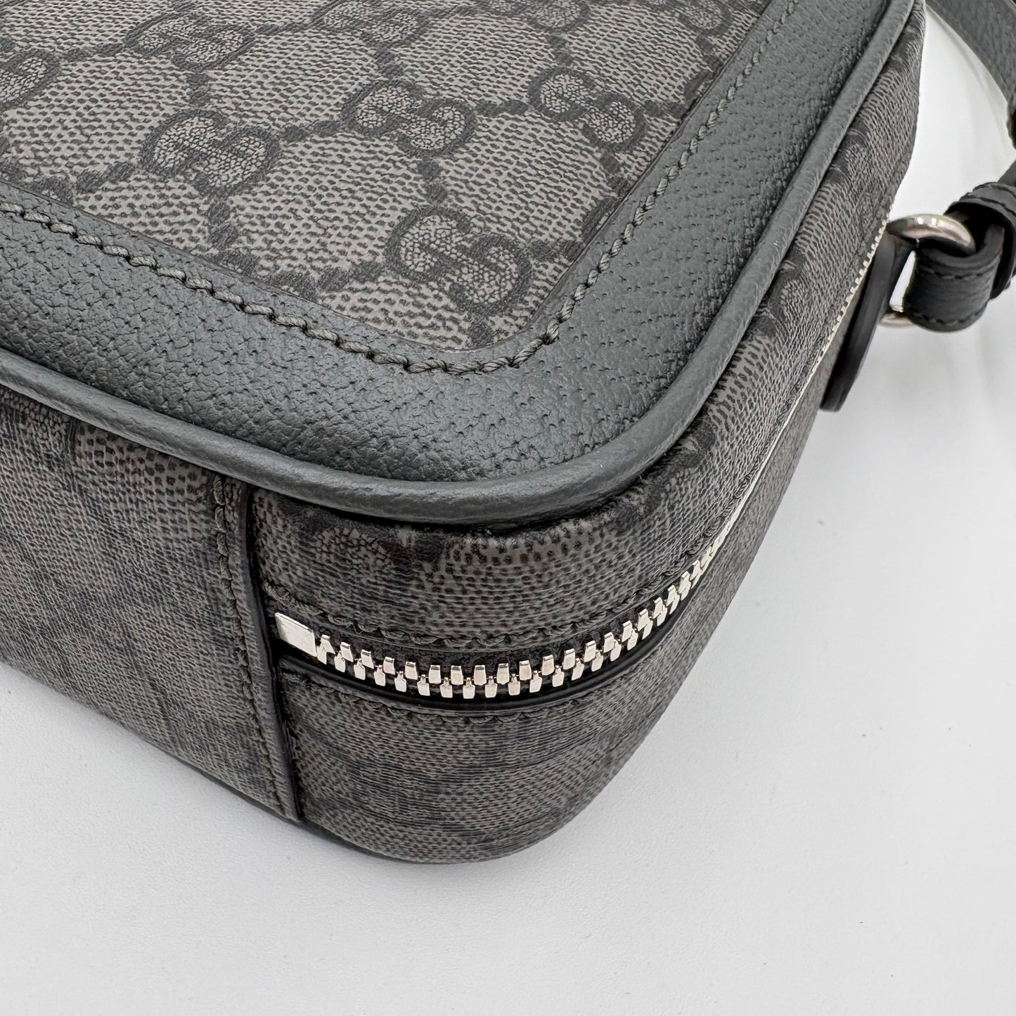 Gucci Ophidia Gray Black Supreme Crossbody bag