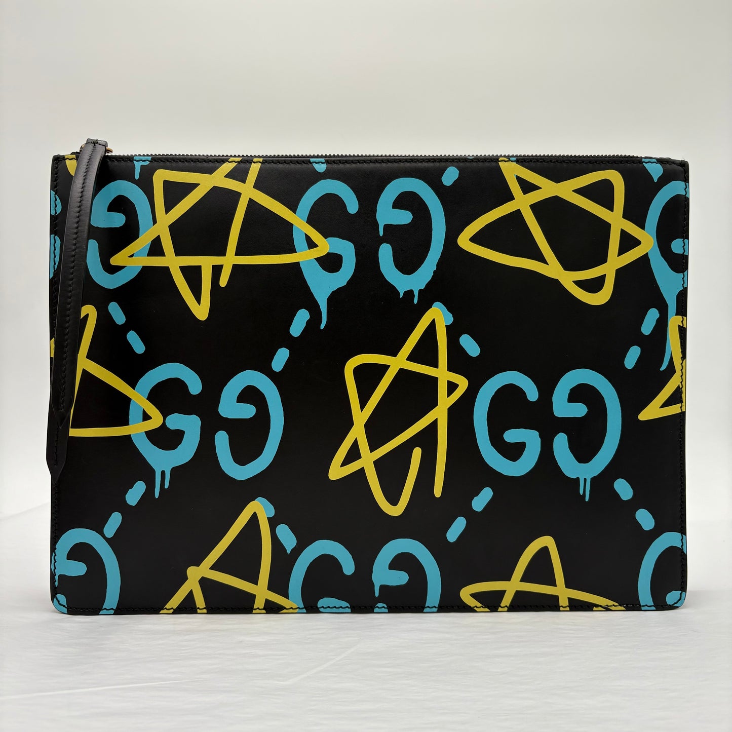 Gucci GG Ghost Pouch Graffiti