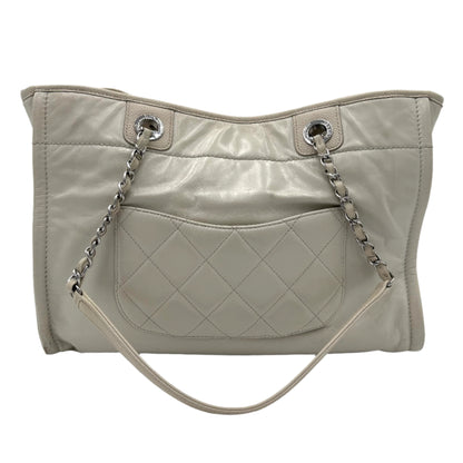 Chanel 2016 Leather Deauville Medium Tote