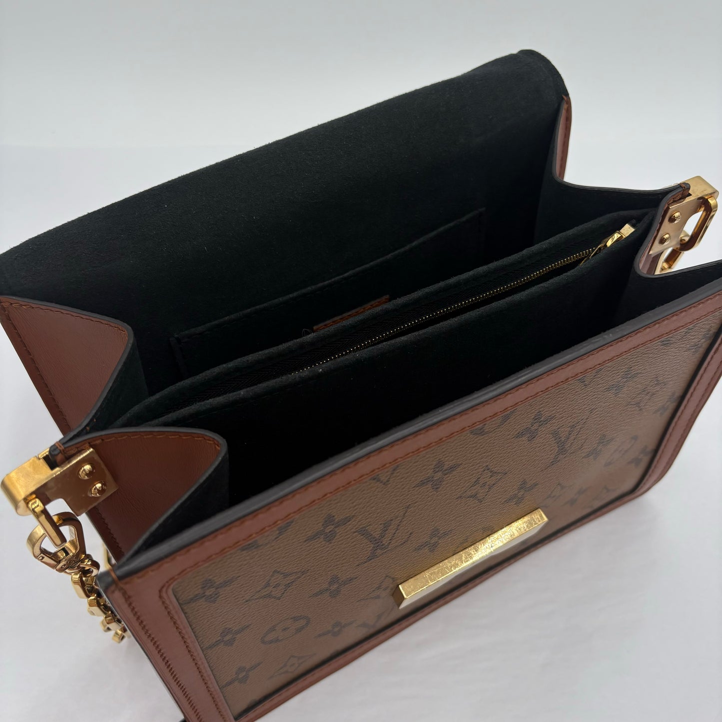 2019 Louis Vuitton Dauphine MM