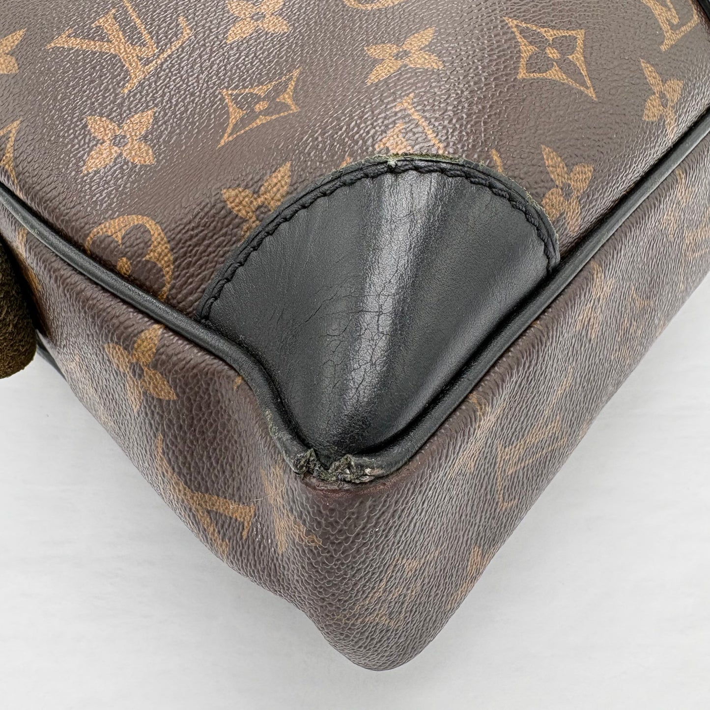 2011 Louis Vuitton Macassar Porte Documents Business Bag