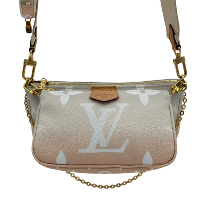 Louis Vuitton Multi Pochette Accessoires By The Pool