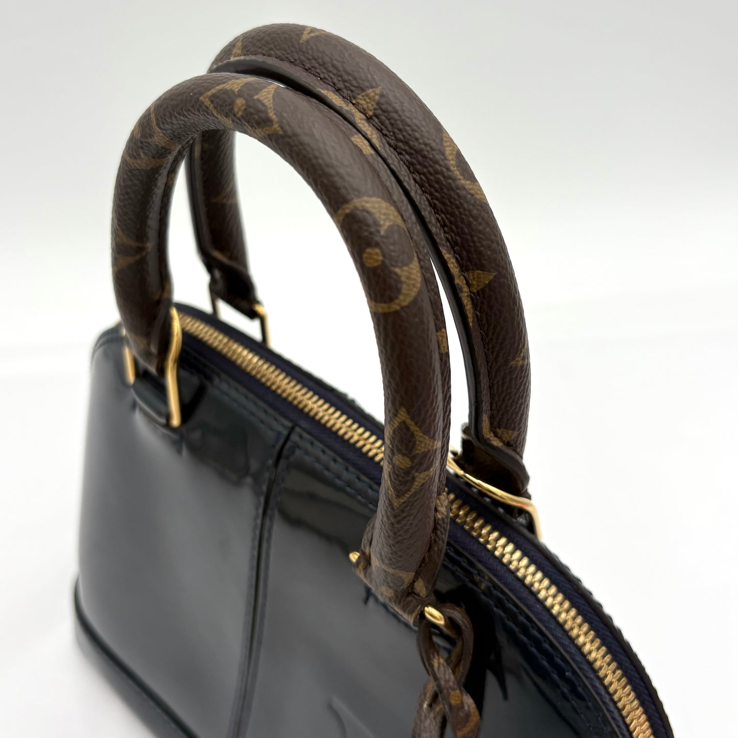 2017 Louis Vuitton Alma BB Navy Vernis/Monogram