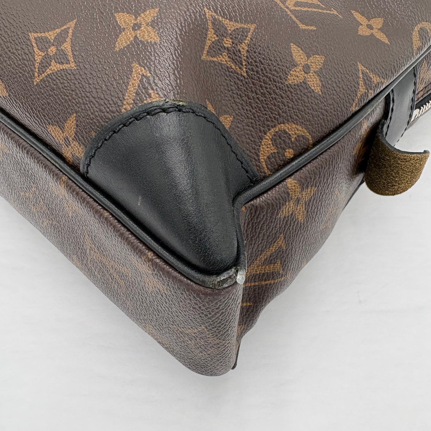 2011 Louis Vuitton Macassar Porte Documents Business Bag