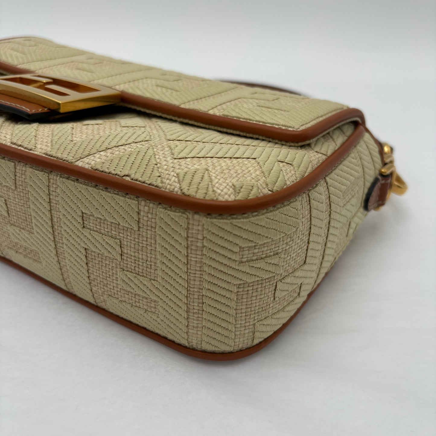 Fendi Raffia King Lucido Baguette