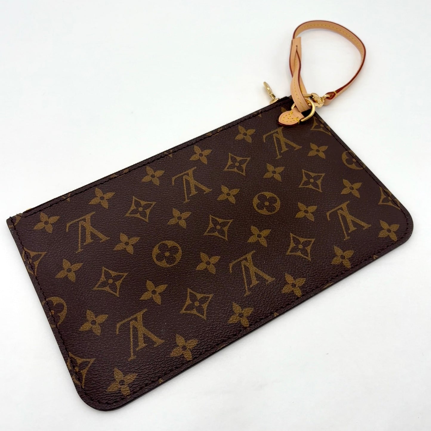 NWOT Louis Vuitton Wristlet Pouch-Monogram