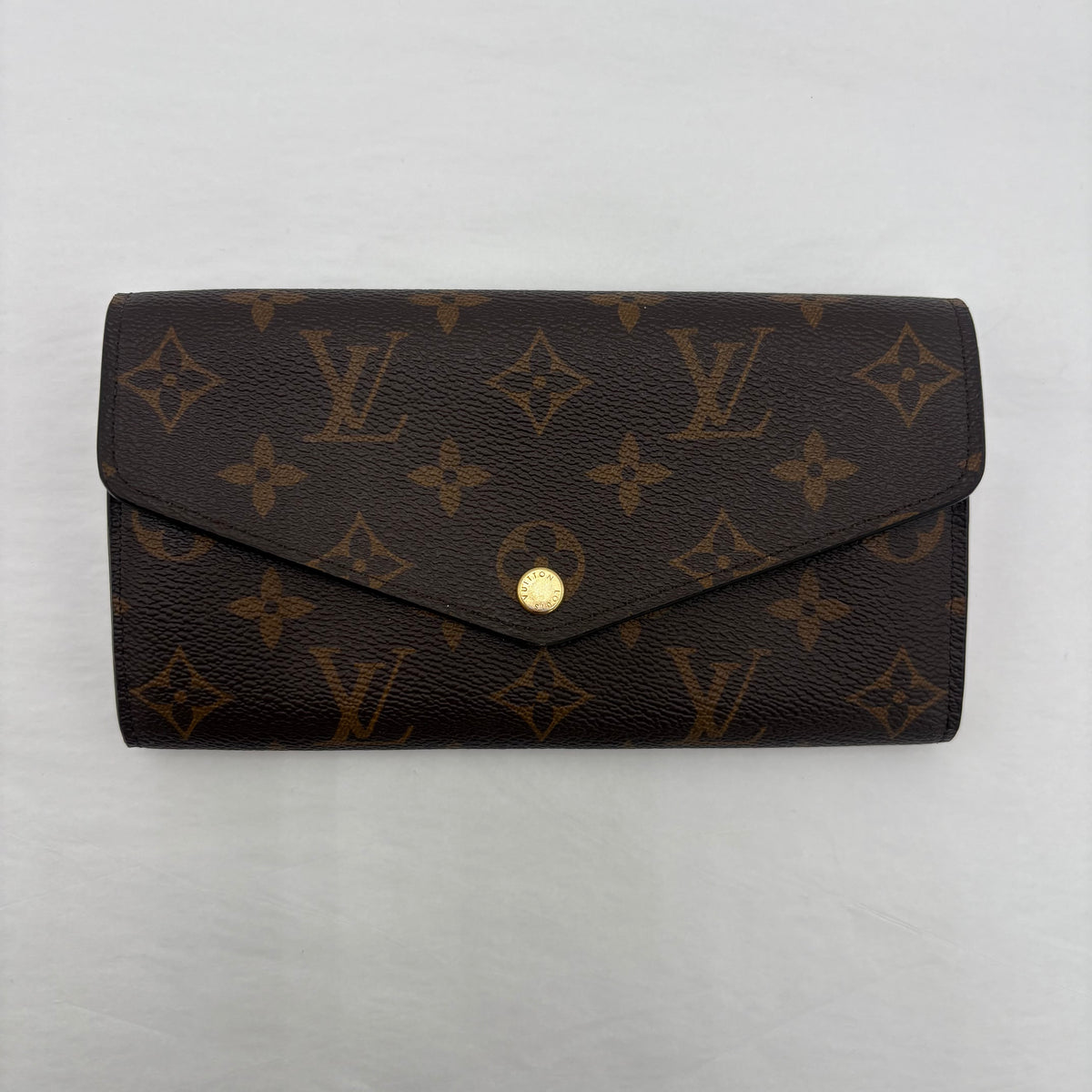 Chipped Louis Vuitton Sarah Wallet