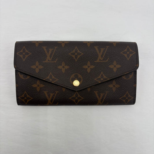 Chipped Louis Vuitton Sarah Wallet