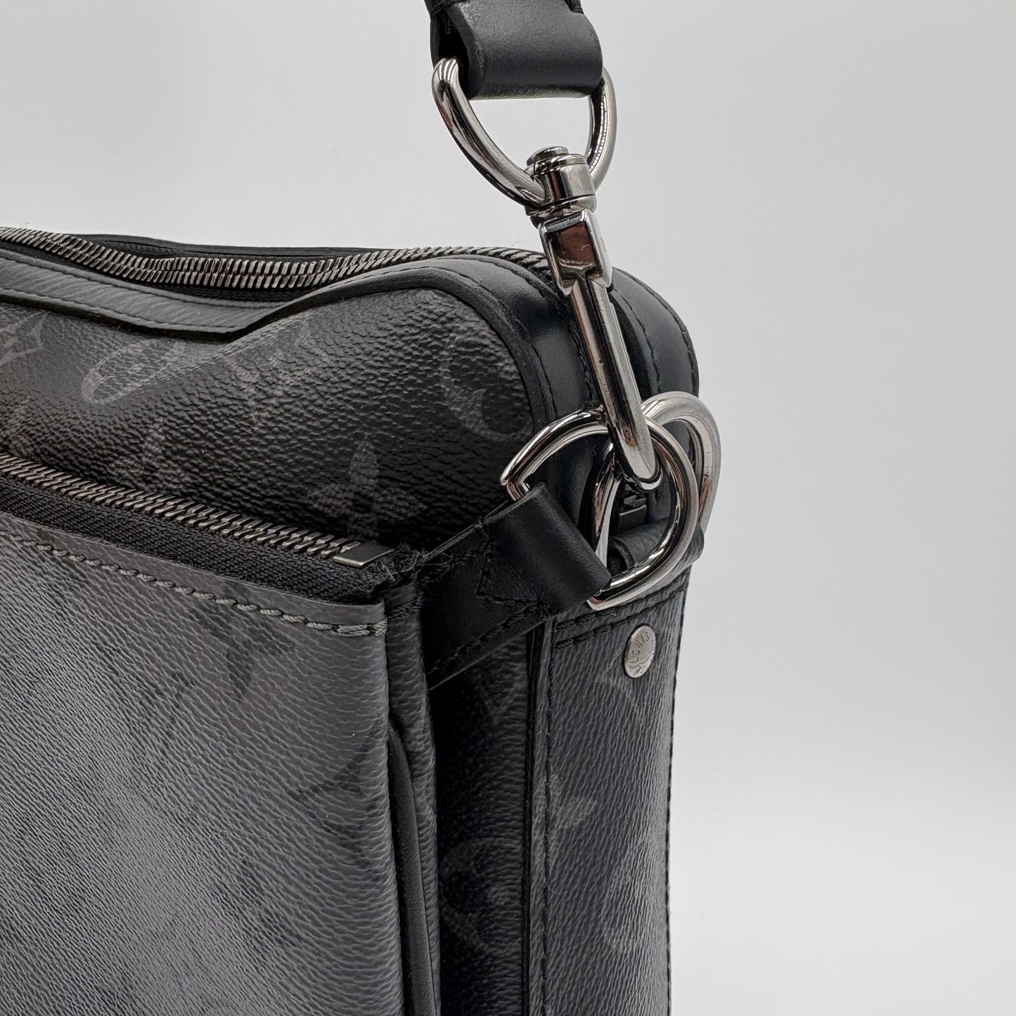 Chipped Louis Vuitton Eclipse Trio Messenger Bag