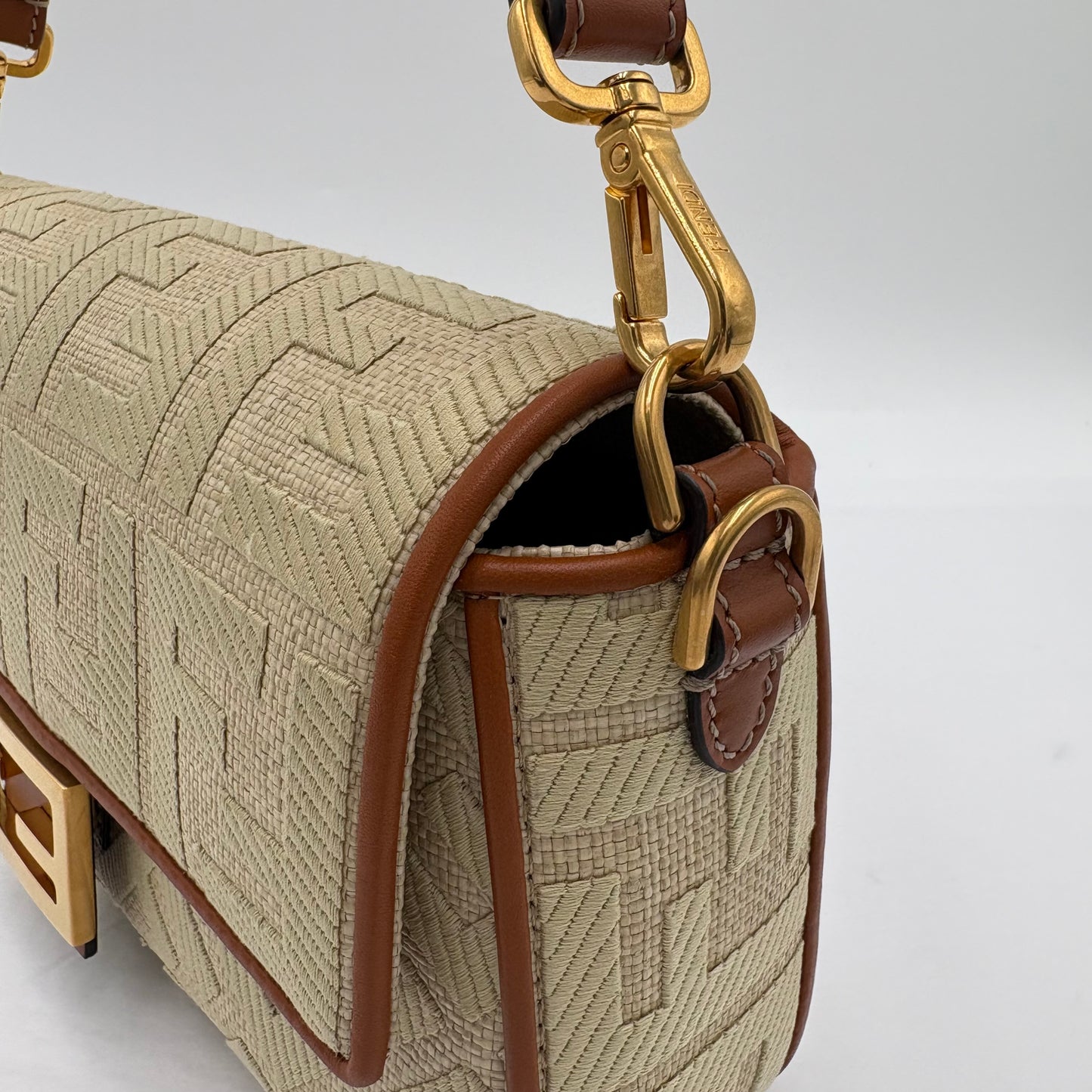 Fendi Raffia King Lucido Baguette