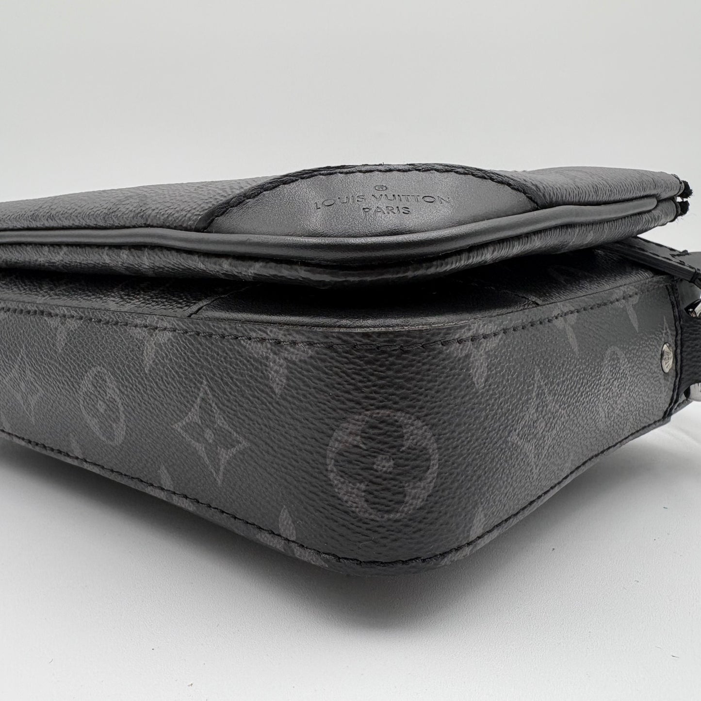 Chipped Louis Vuitton Eclipse Trio Messenger Bag