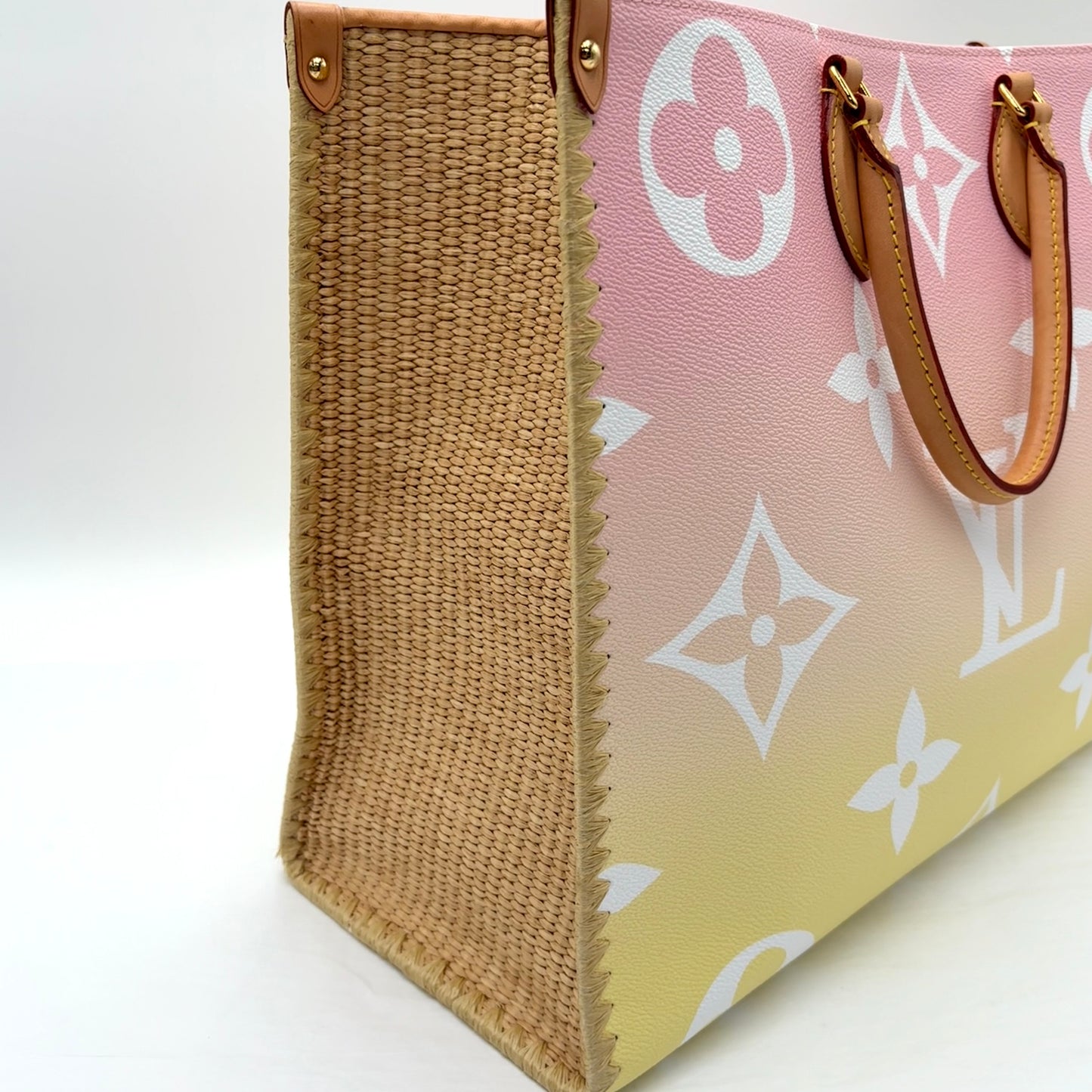 Louis Vuitton By The Pool Miami Edition OnTheGo