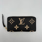 Chipped Louis Vuitton Giant Monogram Zippy Wallet