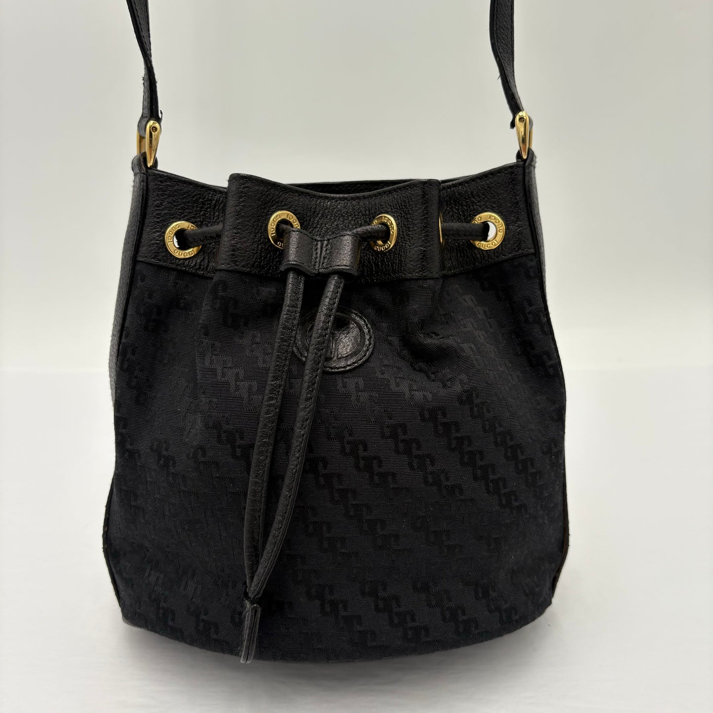 Vintage Gucci Micro GG Monogram Bucket bag