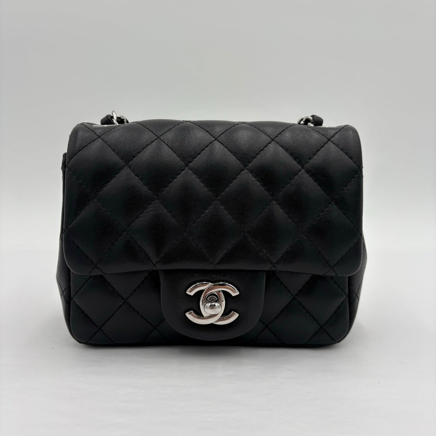2023 Chipped Chanel Mini Square Classic Single Flap