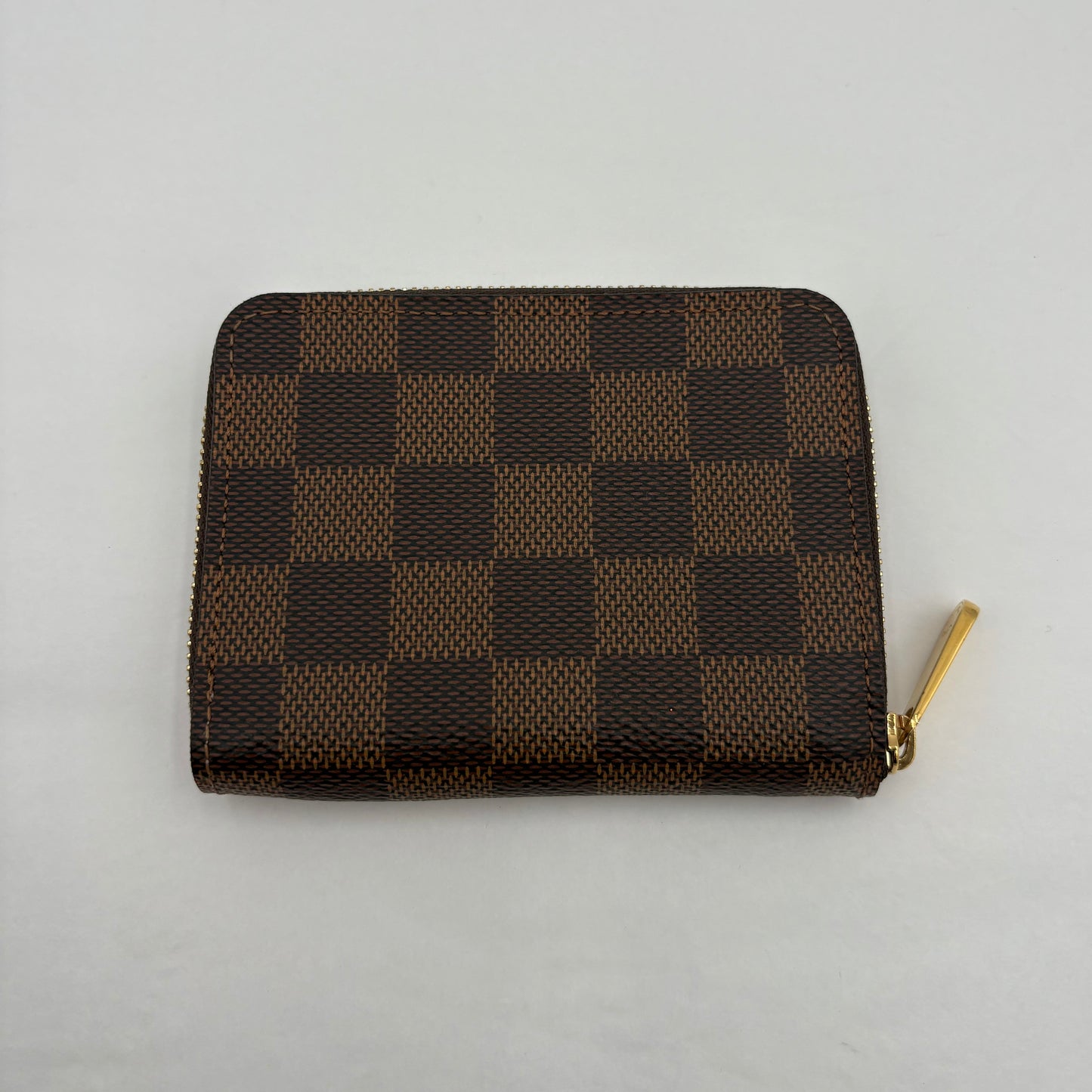 Chipped Louis Vuitton Zippy Coin Wallet