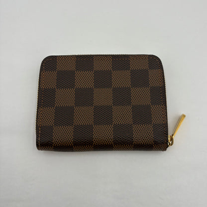 Chipped Louis Vuitton Zippy Coin Wallet