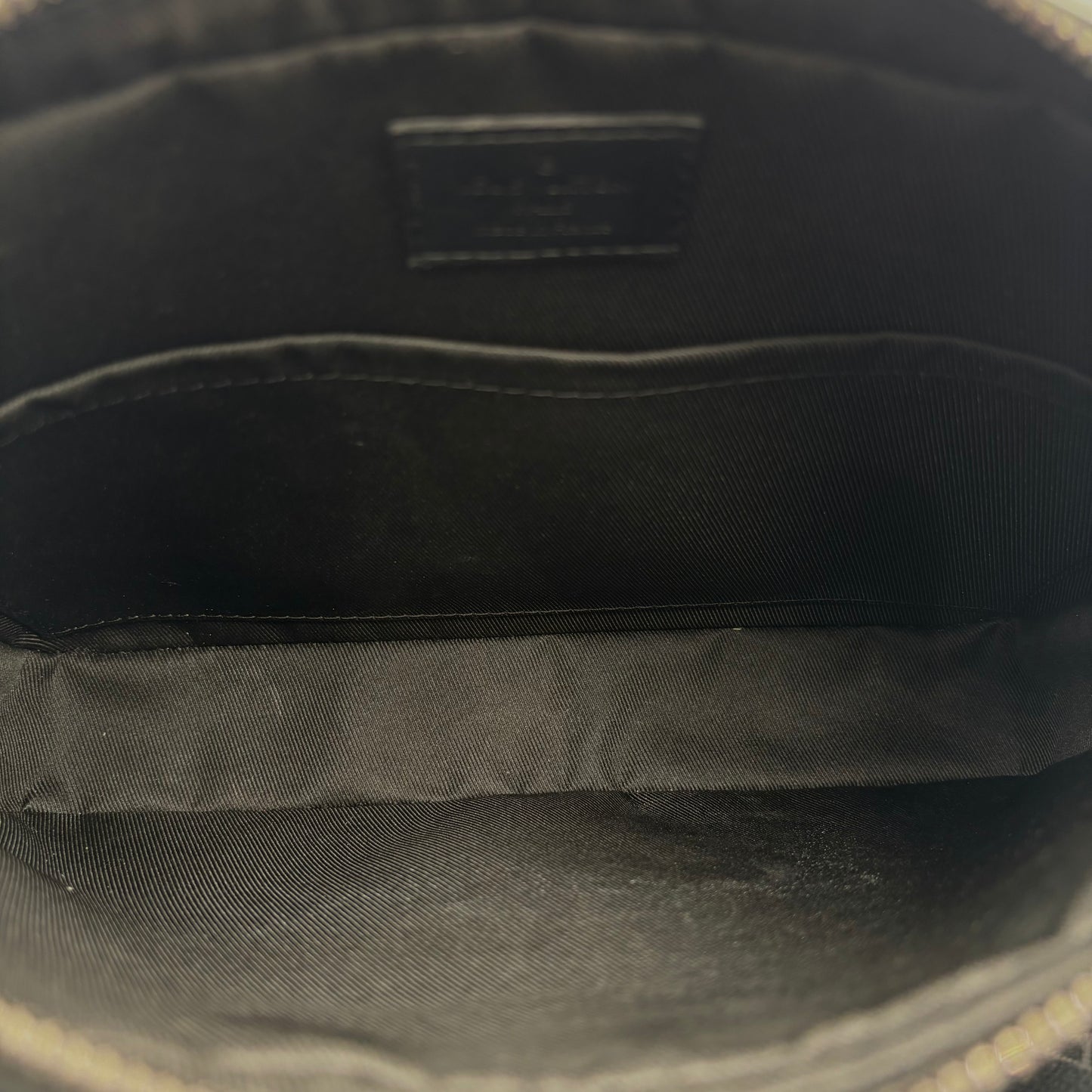 Chipped Louis Vuitton Eclipse Trio Messenger Bag