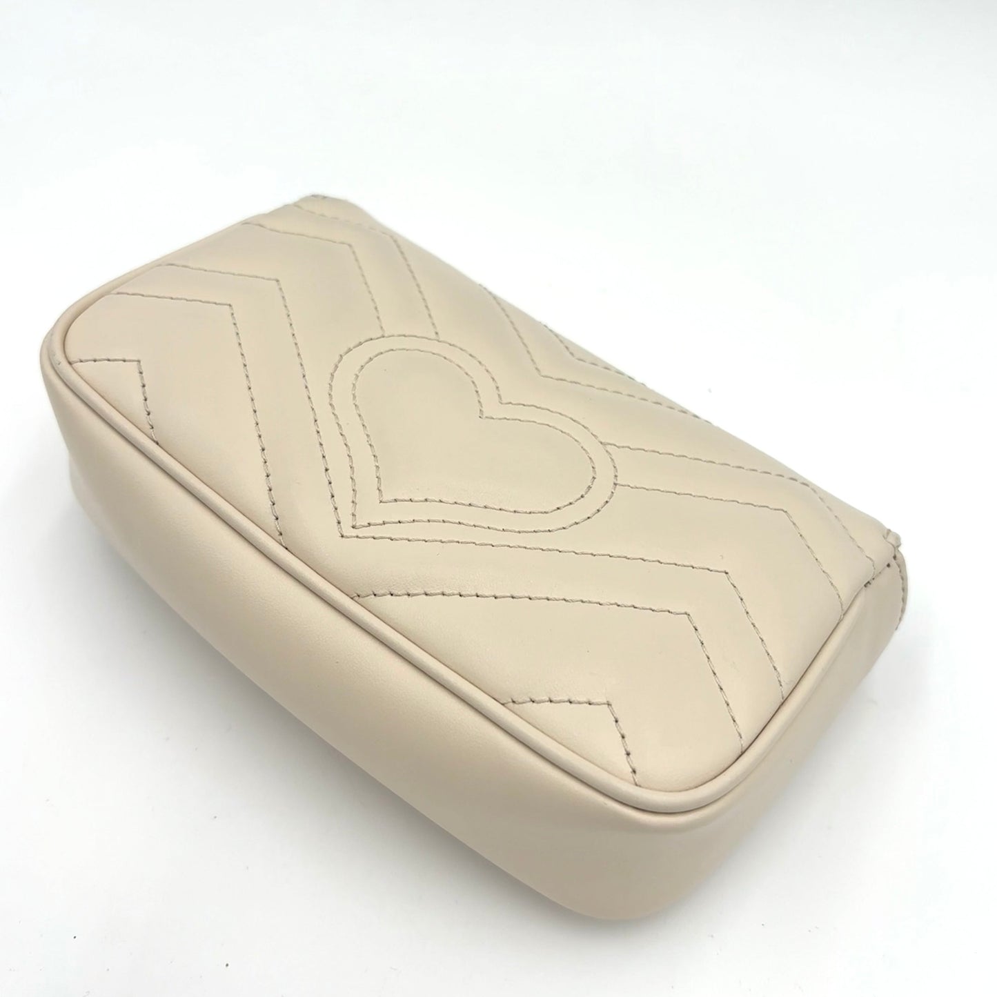 Gucci GG Marmont Chevron Super Mini Crossbody