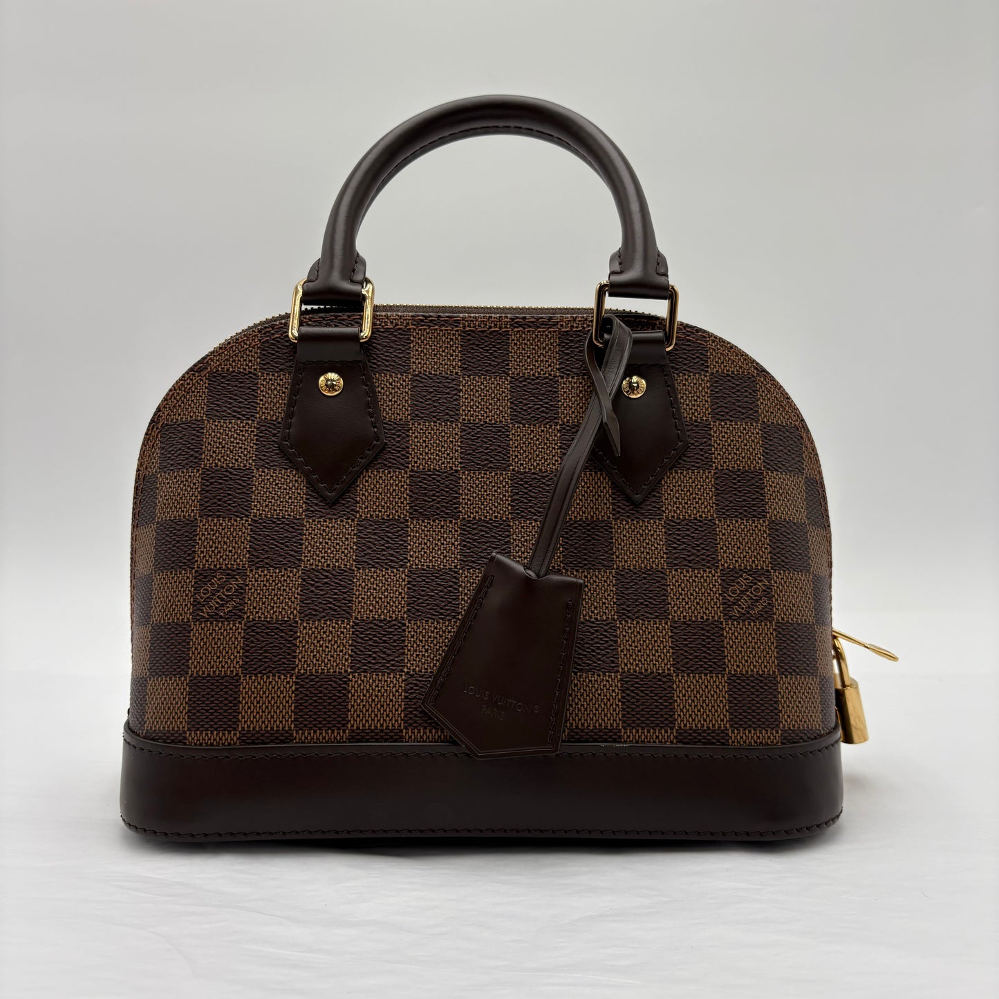 Chipped Louis Vuitton Alma BB Damier Ebene