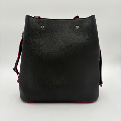 2019 Louis Vuitton Lock Me Bucket Shoulder Bag