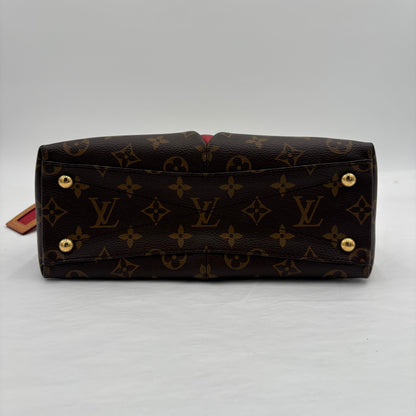 Louis Vuitton V Tote Monogram/Canvas BB