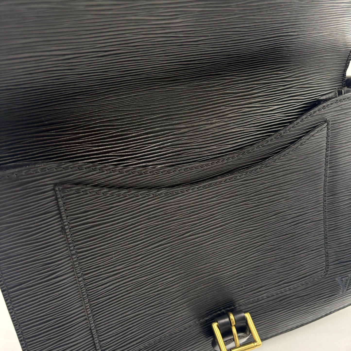 1992 Louis Vuitton Epi Sac Biface
