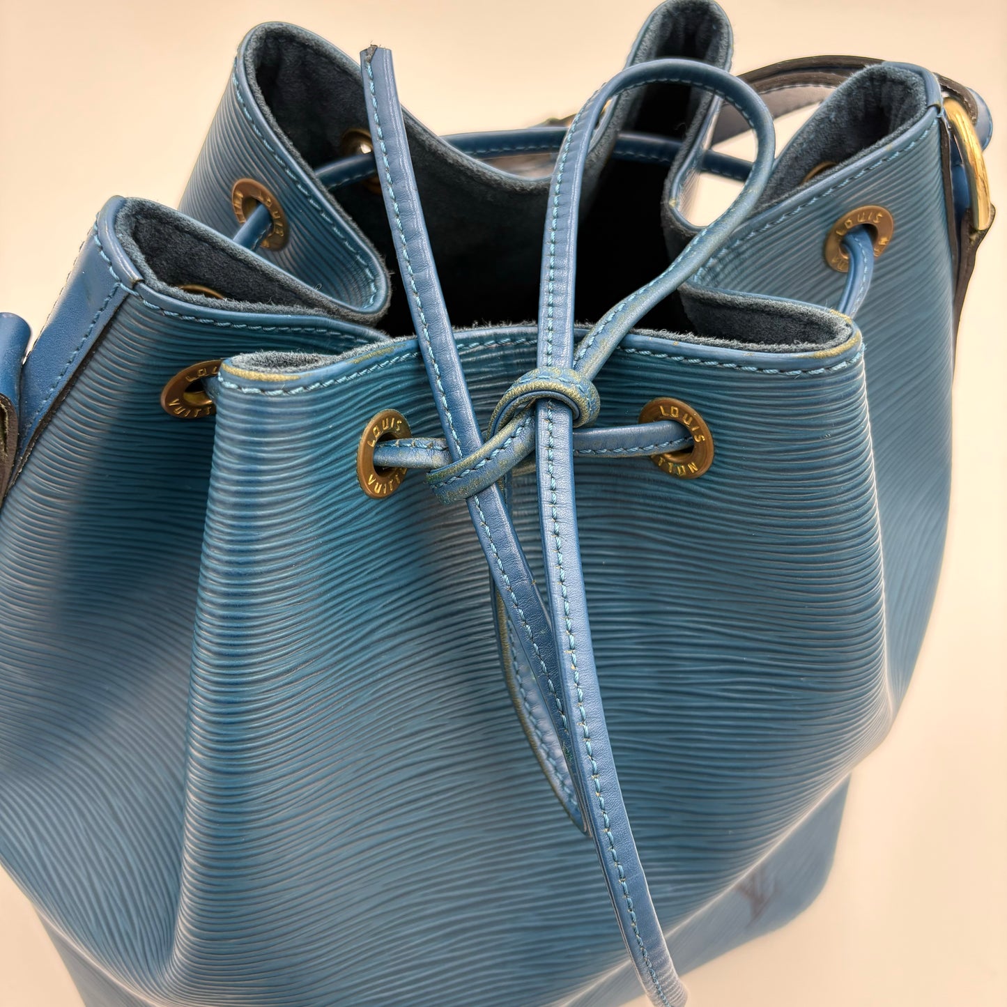 1999 Louis Vuitton Petite Noe