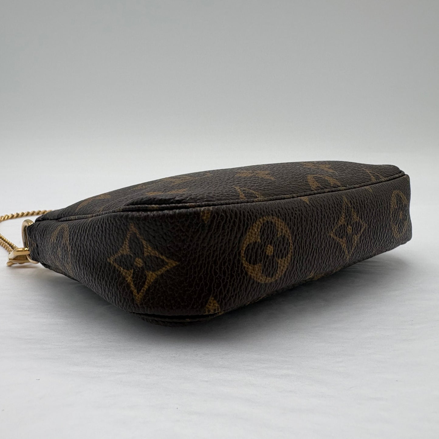 2004 Louis Vuitton Pochette Accessories