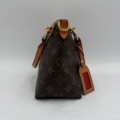 Louis Vuitton V Tote Monogram/Canvas BB