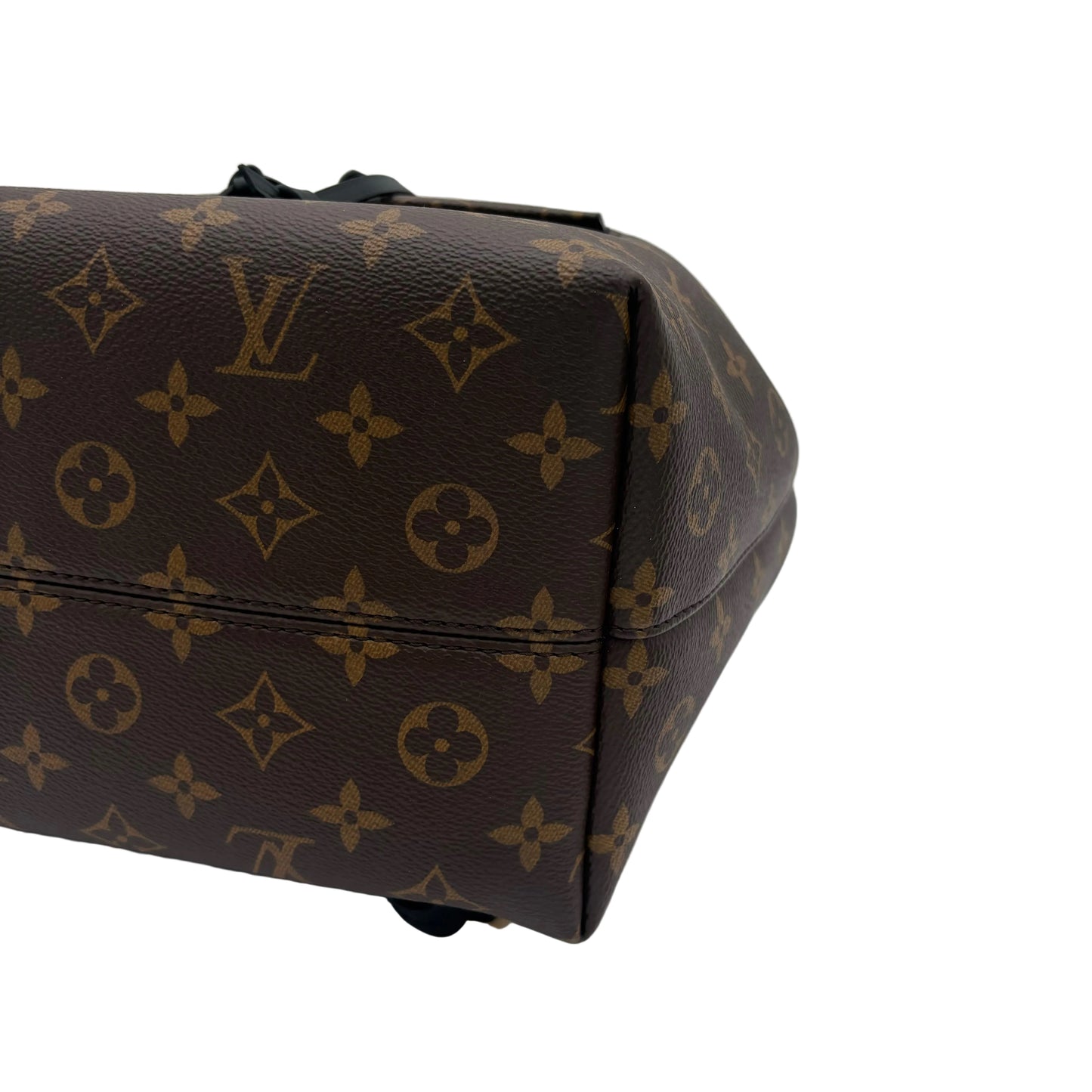 Chipped Louis Vuitton Montsouris Backpack NM