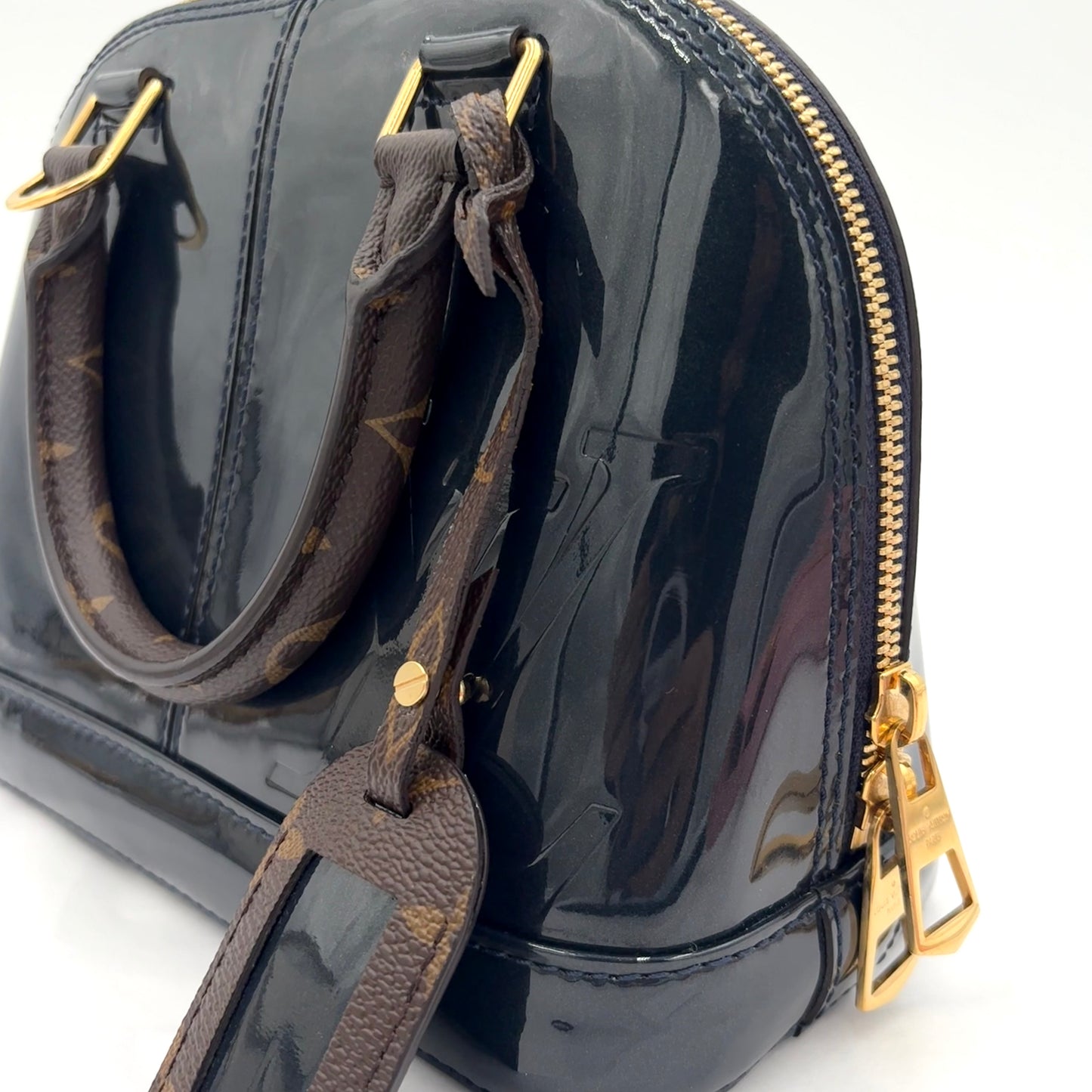 2017 Louis Vuitton Alma BB Navy Vernis/Monogram