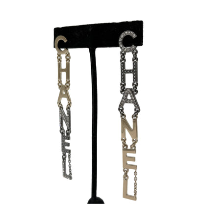 NIB Chanel 2020 Mixed Metal Dangle Earrings