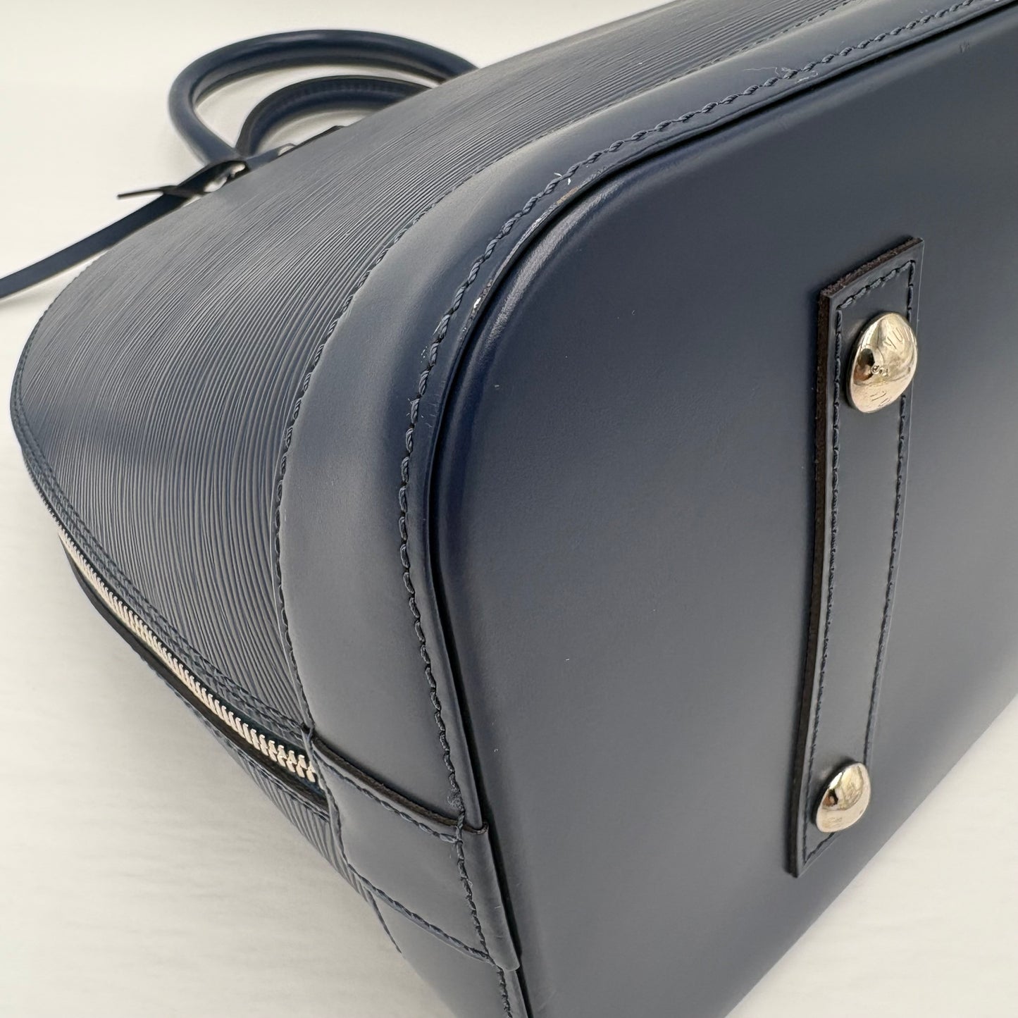 2012 Louis Vuitton Alma GM Epi Leather
