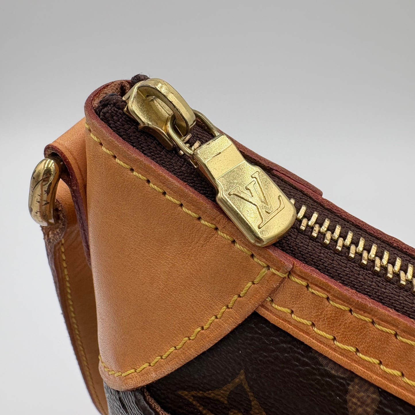 2012 Louis Vuitton Odeon Pm Monogram