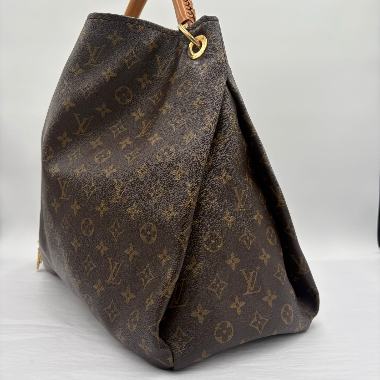 2010 Louis Vuitton Artsy GM Handbag