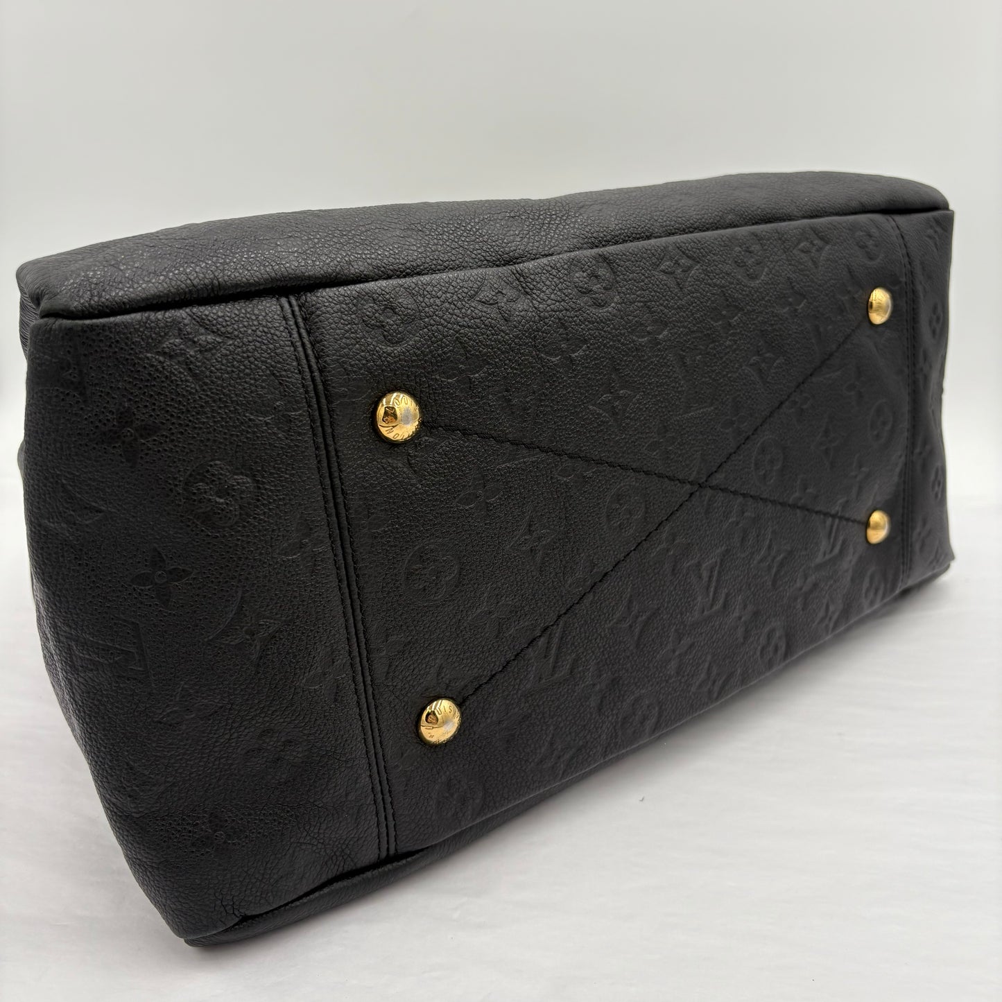 2015 Louis Vuitton Artsy Bag