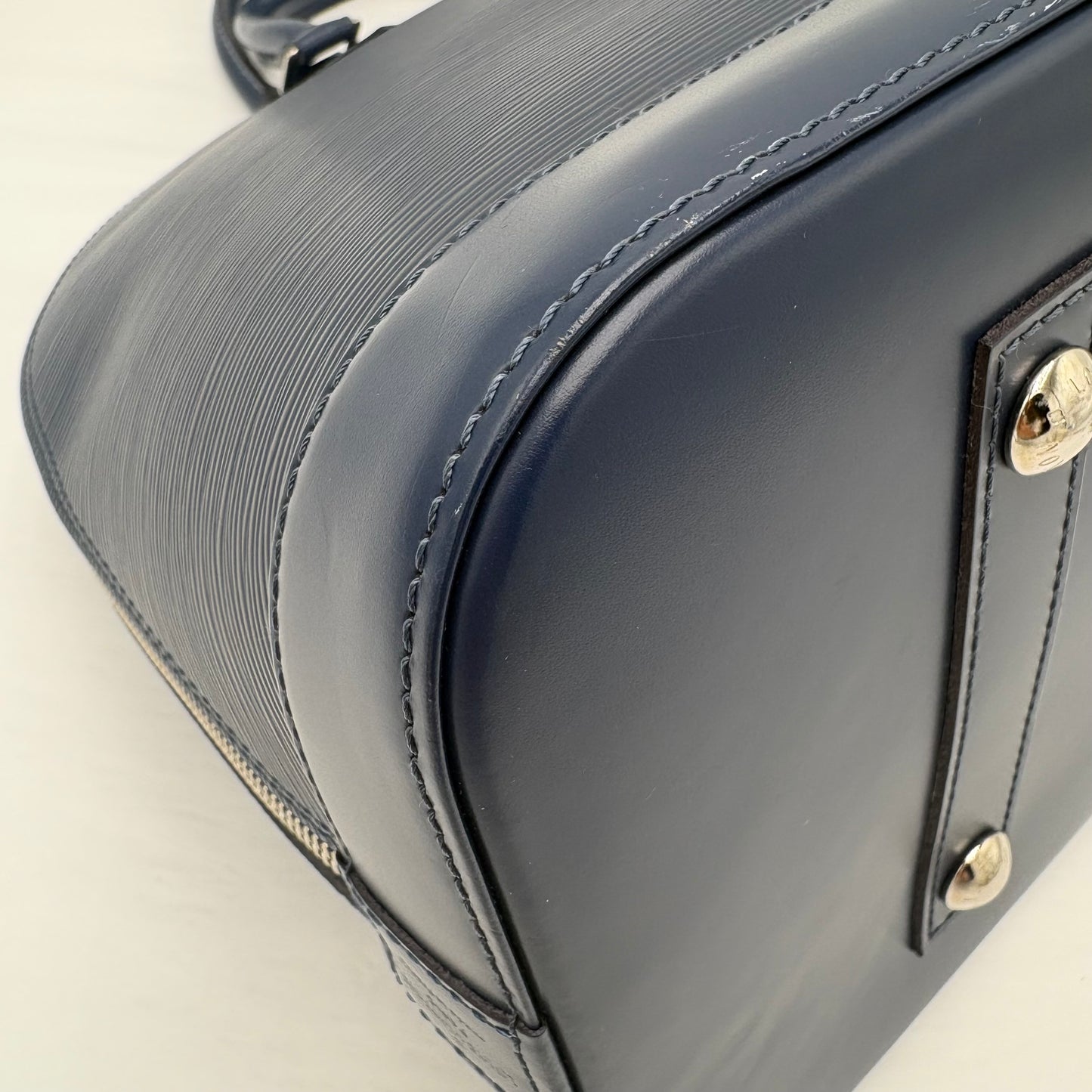 2012 Louis Vuitton Alma GM Epi Leather
