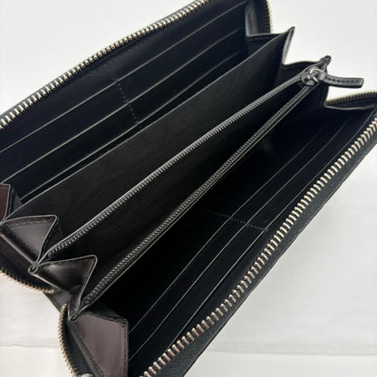 Gucci Black Leather Zip Wallet