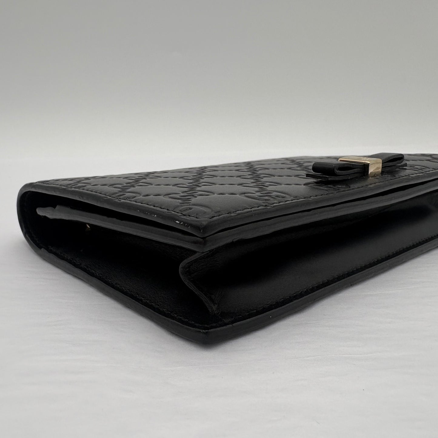 Gucci GG Signature Bowy WOC