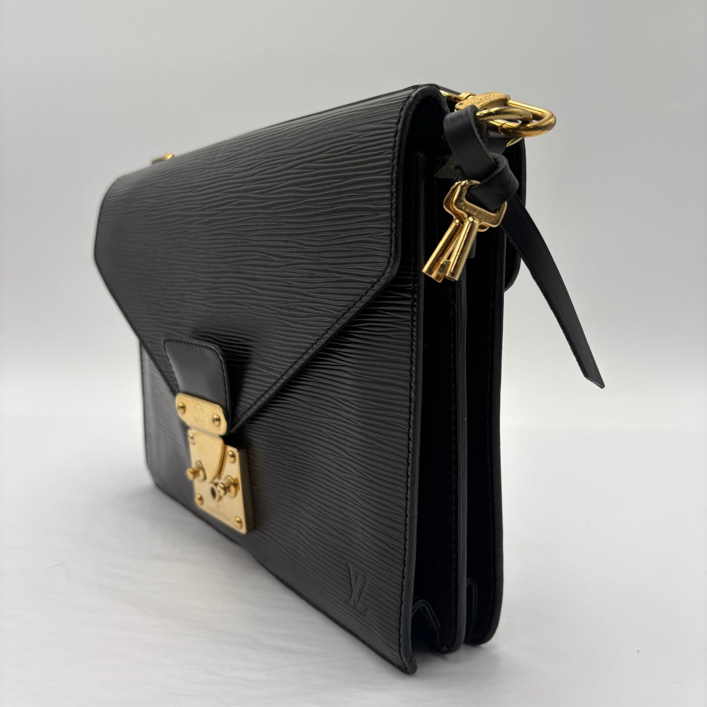 1992 Louis Vuitton Epi Sac Biface