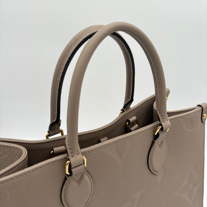 Chipped Louis Vuitton OnTheGo Giant Monogram Tote